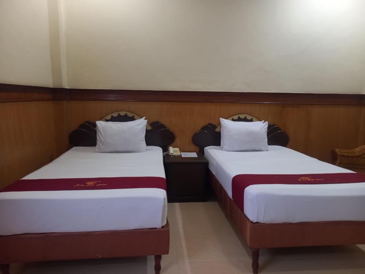 Urbanview Hotel Dedy Jaya Brebes Bagian luar foto